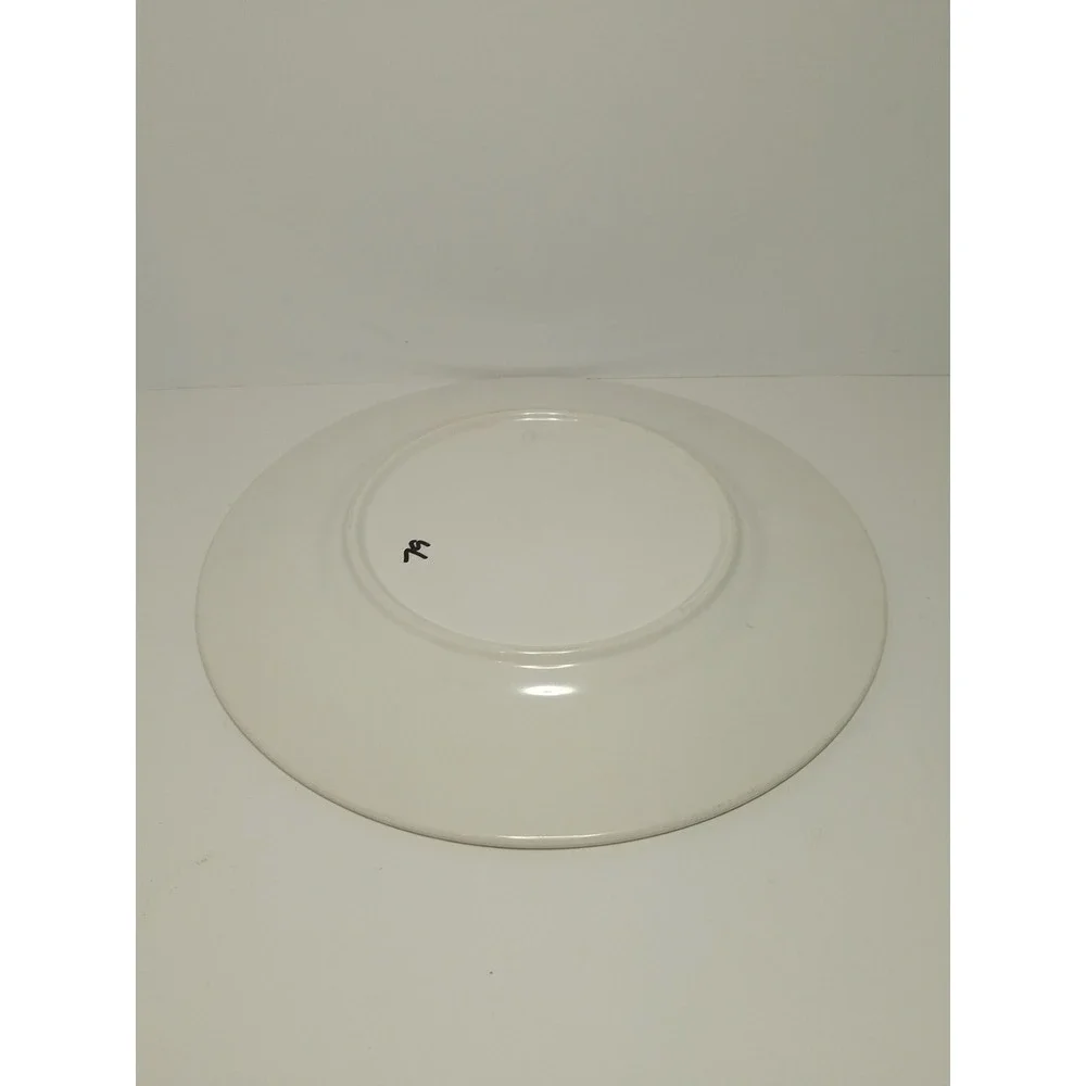 Williams-Sonoma Baroque Plate Scallop Edge Rim 9